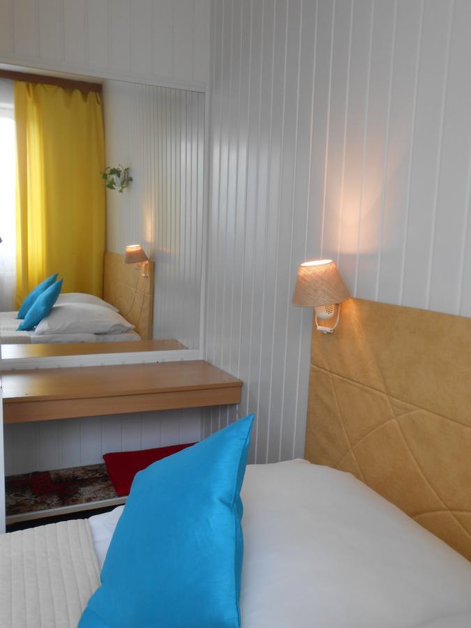 Hotel Leon Biala Podlaska Bagian luar foto